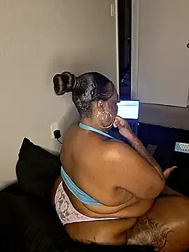 Thickkemzz41 from StripChat