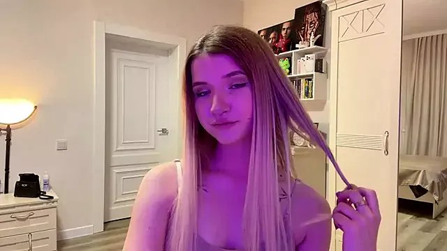 VikkiWittel on StripChat 