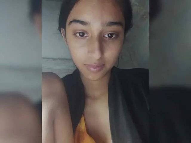 AlinaPopy on BongaCams