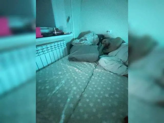 Offline candy-cappy on BongaCams