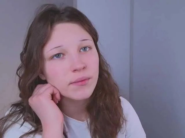 Offline CherryLea on BongaCams