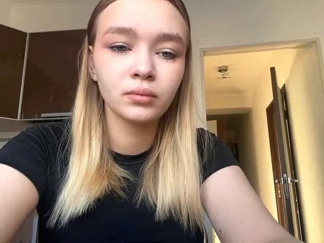 HerminiaLanting on BongaCams