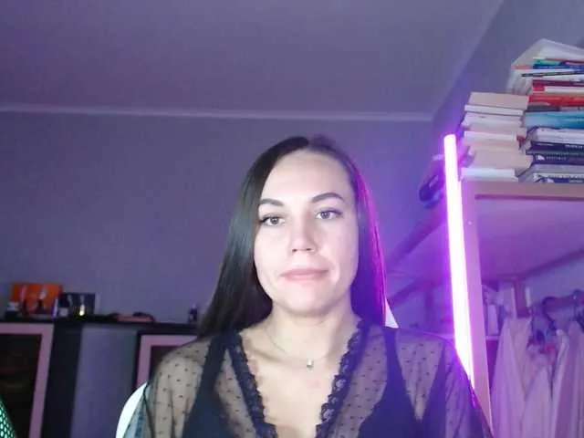 QWEENII —     NO NUDE.  ,       50                 , ., ,   .