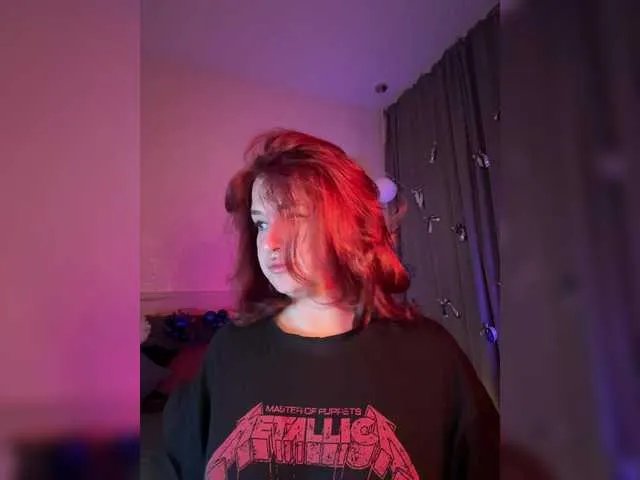 WhoreMira on BongaCams