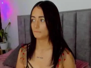 _annie_bee — GOAL: Intense lips and tongue tease... and I f*ck your mind with my eyes [0 tokens remaining] Elegance, sensual energy & irresistible charm   #french #slave #german #deepthroat #submissive