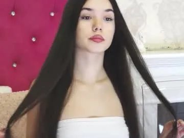 alexisdevine on Chaturbate