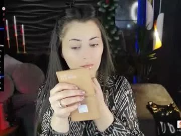 kylie_mellow on Chaturbate