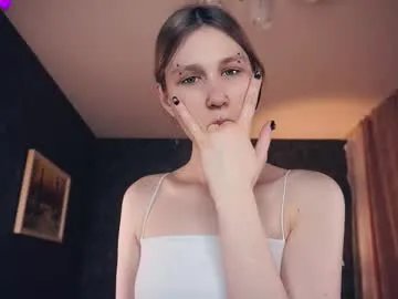 loradarter on Chaturbate