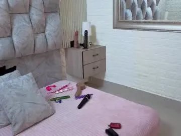 Freechat sofia_gutierrez__ on Chaturbate
