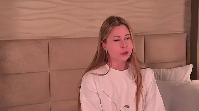 -SaraBlack- — tease my pussy with a dildoooOOO