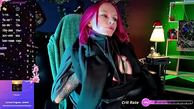 _HelenCarter on StripChat