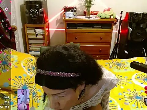 _Keyla_rosse on StripChat