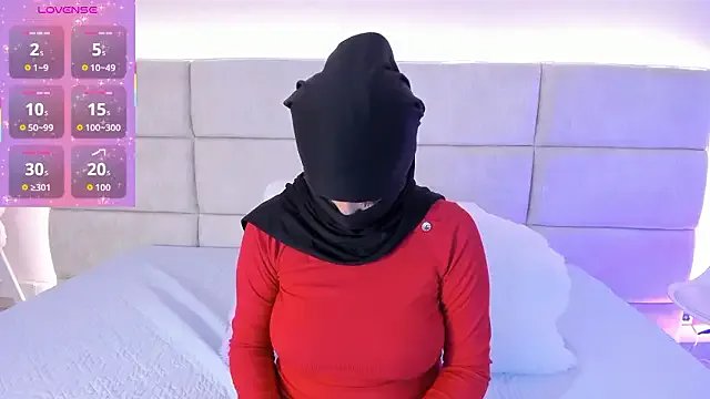 _Nadiaa on StripChat