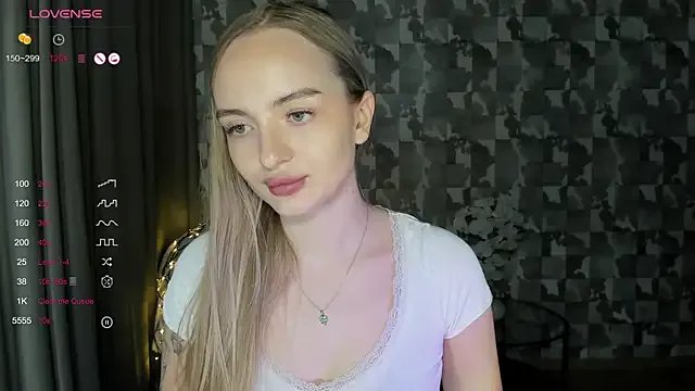 Freechat A_delina on StripChat