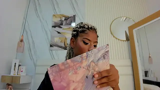 Afro_Luna on StripChat