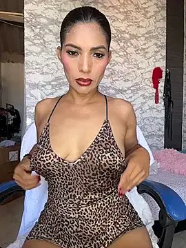 AlisSon__hot on StripChat