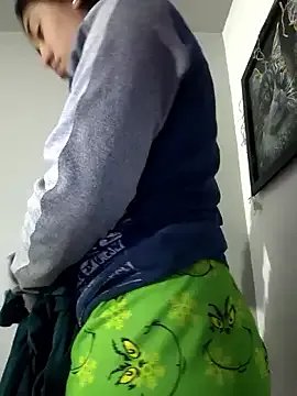 AmberGold- on StripChat