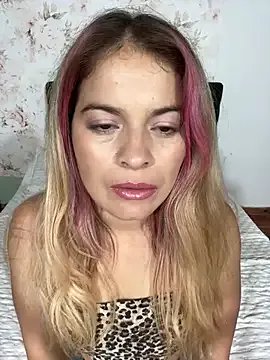 StripChat AriBeautiful is Freechat AriBeautiful — NAKED