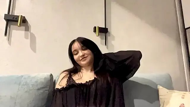 BalkySwell — spread my cute legs