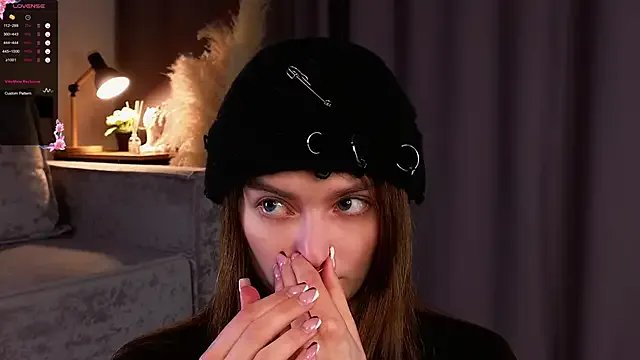 BattyDrake — RIDE ON DILDO UNTIL CUM