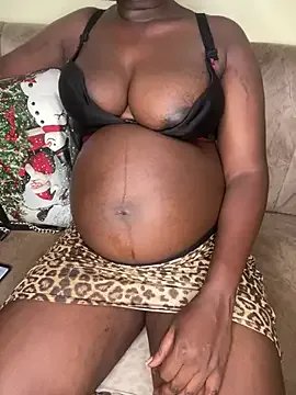 bignipple3 — Cum on my bid tits baby