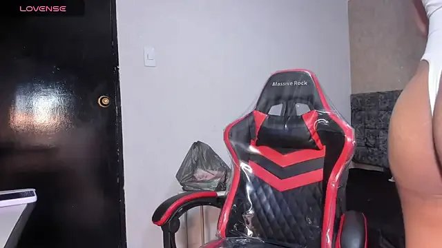 Brizza_H033 — Blow job + fuck my pussy 