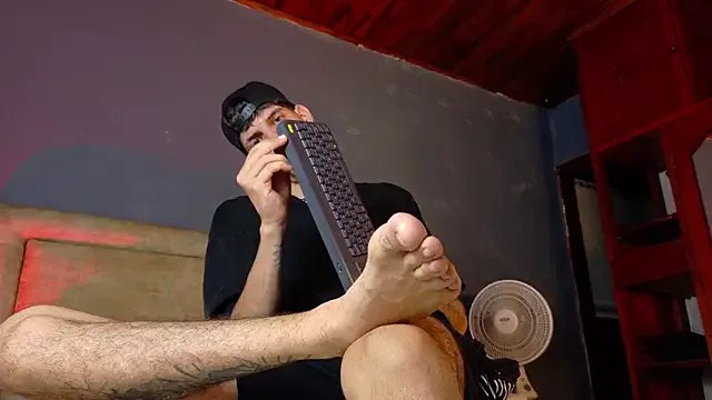 Freechat david_huge on StripChat