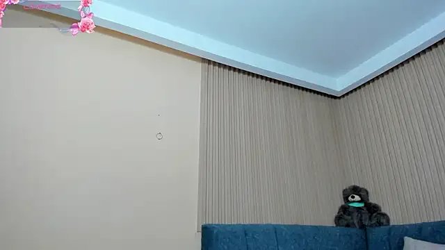 Dulce_emi — Freechat on StripChat