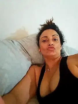 dulcefanny on StripChat