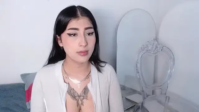 Freechat dulcinea77gp on StripChat