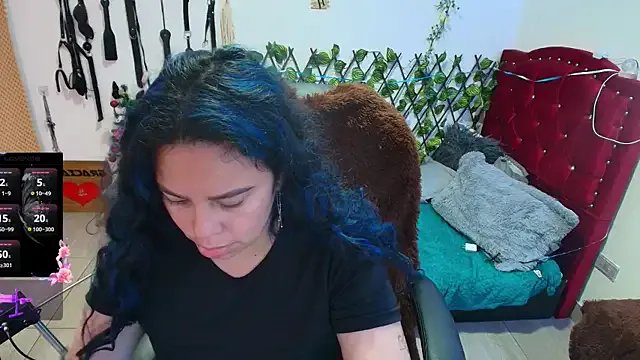 elektra_32 on StripChat 