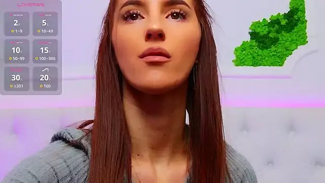 Freechat ElisaCharm on StripChat