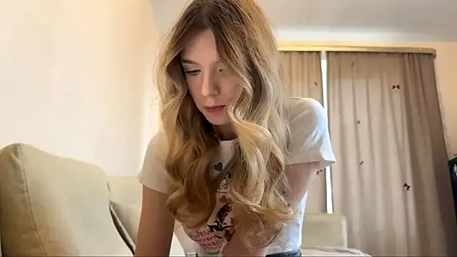 FruityXo on StripChat