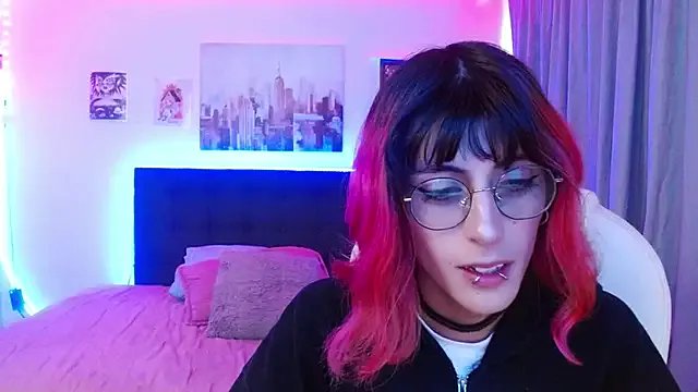 goth_minerva on StripChat