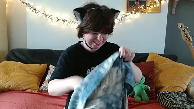 HardNerdVoid — oil on tits/bite gag