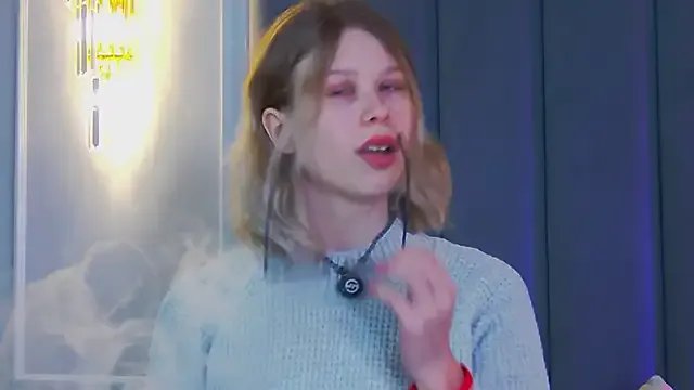 Ivy_Allen — show your ass