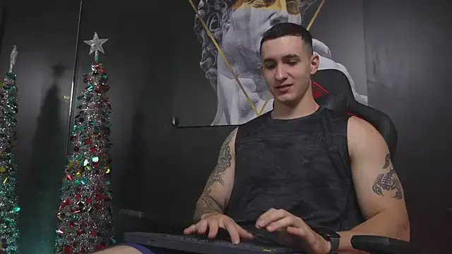 JacksonOlsenn on StripChat