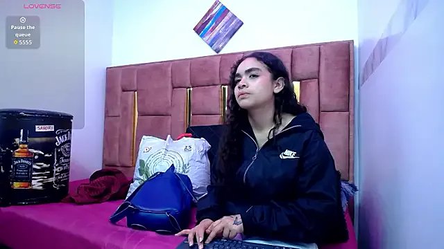 KENDALL_ART on StripChat