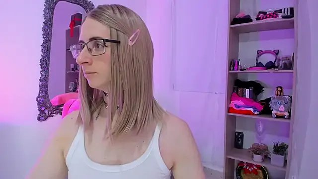 KimberlyJohnsoon on StripChat