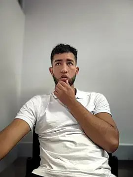 liam_bronw — Show ass in balcn