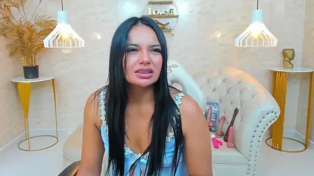 StripChat LYA_SWEETX is Freechat LYA_SWEETX — Flash boobs!