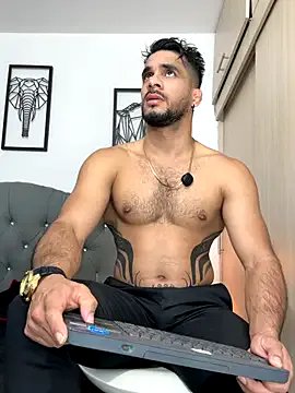 Maximiliano_ford on StripChat