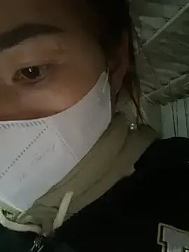 meganmeo — Phun nc mc qua