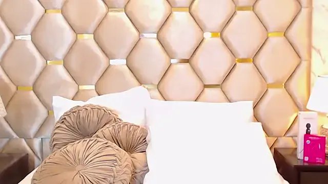 MelodyCarsson — Shake my booty  