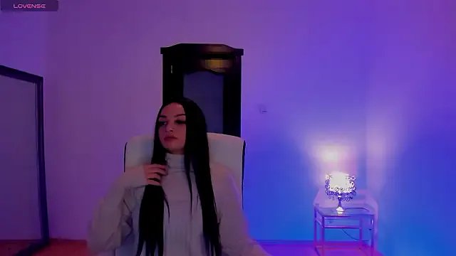 Peanaughty — Naked Dance