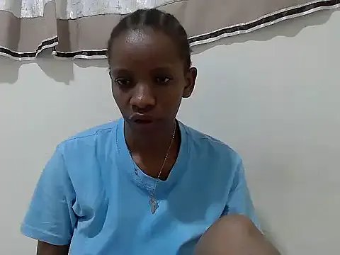 prettybeee on StripChat