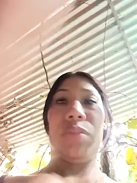 Rous-squir on StripChat