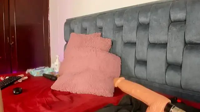 Freechat Roxy-Smith on StripChat