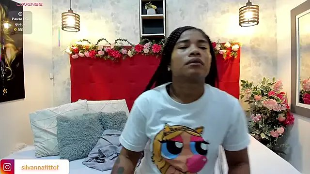 SilvannaFit on StripChat
