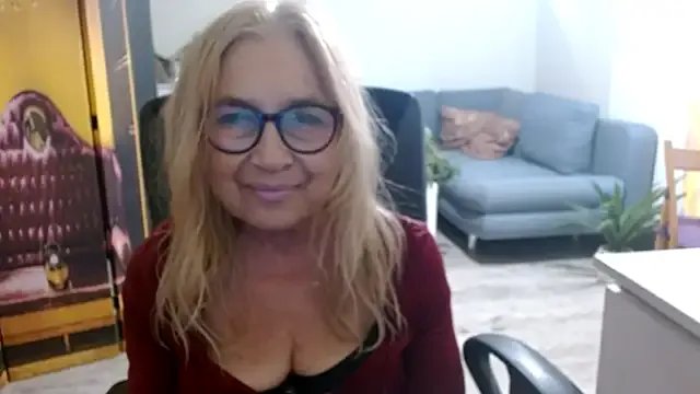 sofia_xkiss on StripChat